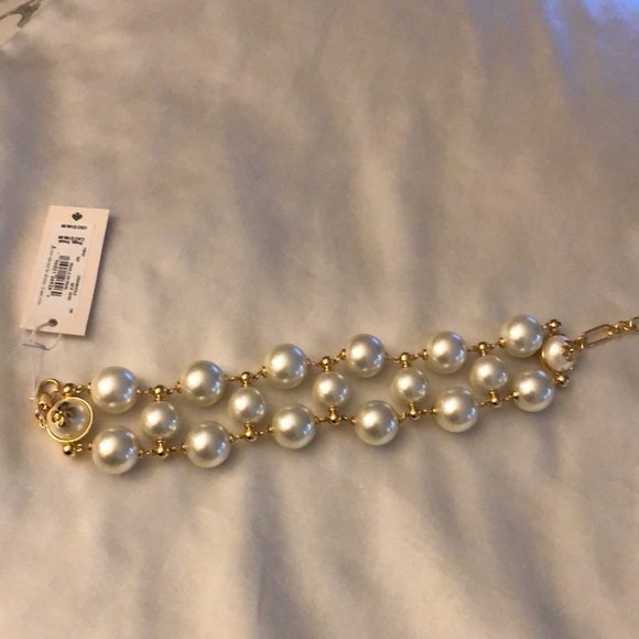 Kate Spade Gold Tone Pearls On Pearl Chunky Bracelet Spade Flower Motif NWT - Picture 7 of 13